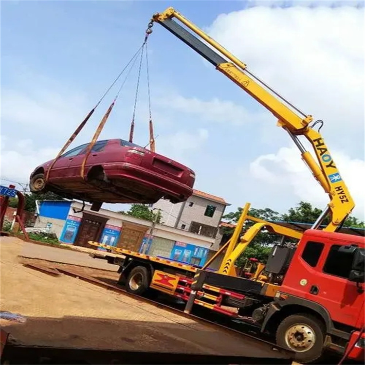 宜春吊车吊汽车的正确方法